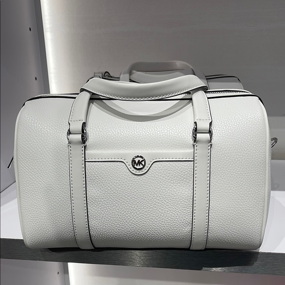 MICHAEL KORS JST TRAVEL MD DUFFLE SATCHEL SHOULDER CROSSBODY BAG MK  OPTIC WHITE - Picture 1 of 16